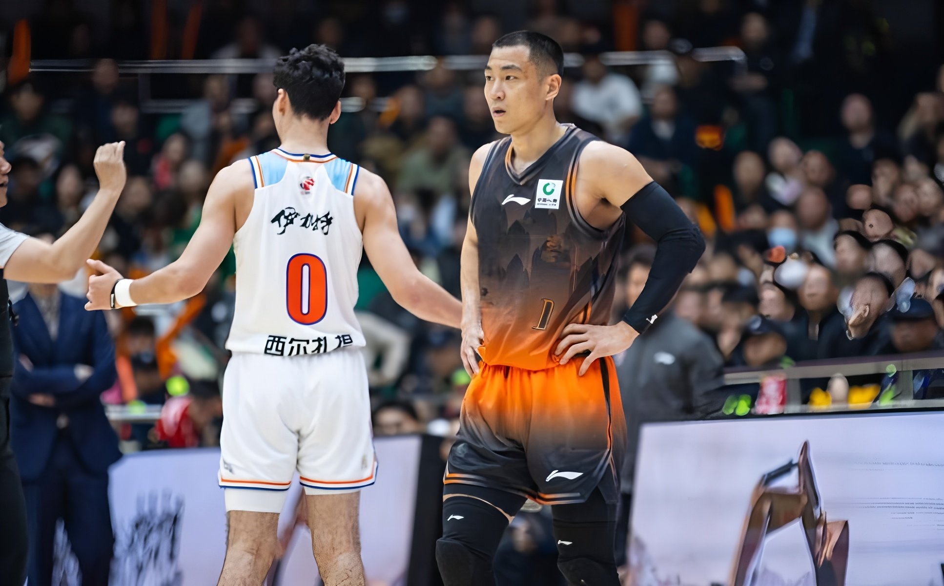 这也行？夏洛特黄蜂集结日豪取连胜赛后深圳男篮备战NBA季后赛，浙江稠州转会期手感冰凉的简单介绍